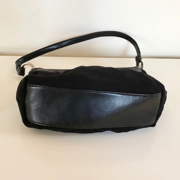 Chateau Zip Up Black Flower Mini Handbag - Picture 8 of 9